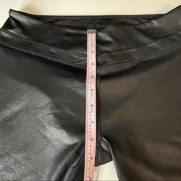 Ryu Shiny Black Crop Workout Leggings M - Picture 11 of 12